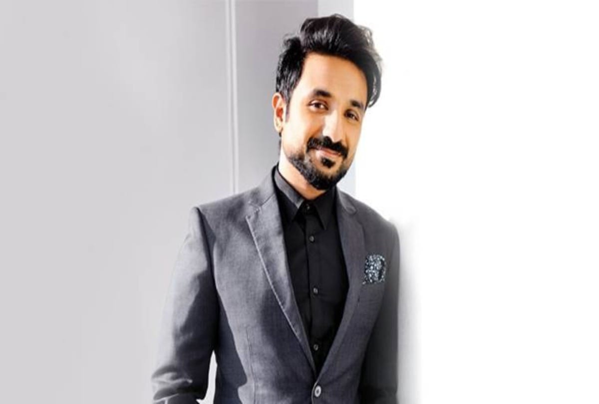 Vir Das poem getting mixed response on social media Kapil Sibal came in support of comedian