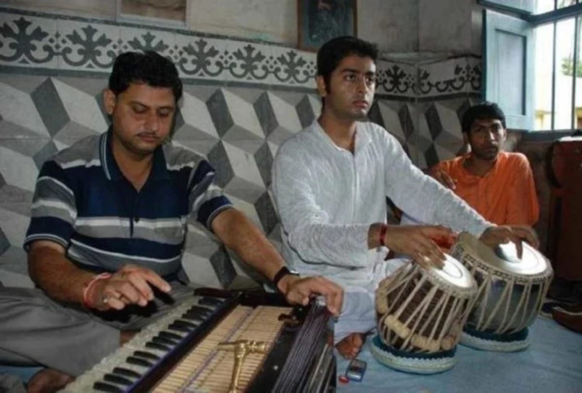Celebrity Lifestyle Arijit Singh Birthday Know Per Song Fees and Net Worth in Hindi