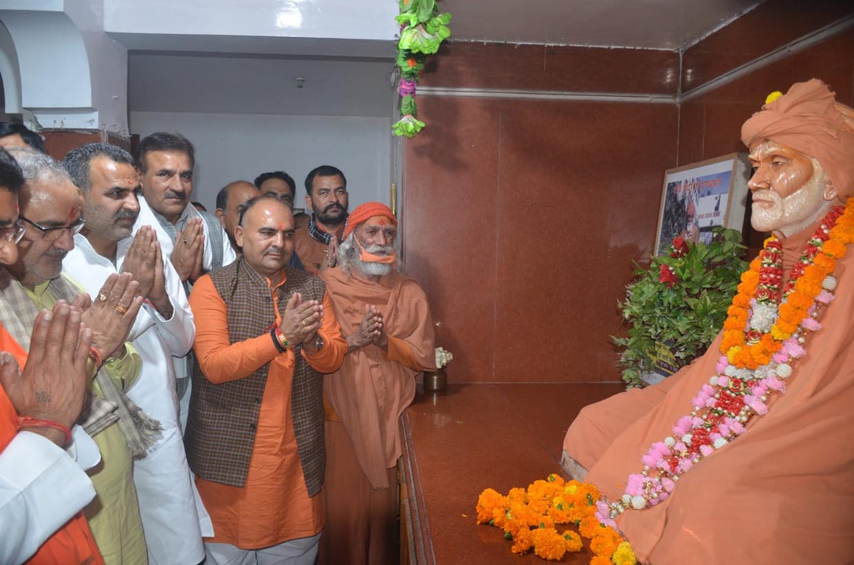 Stream of faith in Shuktirth, chants echoed in temples