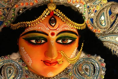shardiya navratri 2022 durga mata ki aarti jai ambe gauri and durga saptashati path benefits in navratri