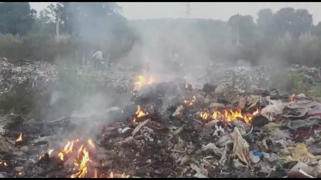 Due to pollution of garbage, people of 26 villages including the city have trouble breathing