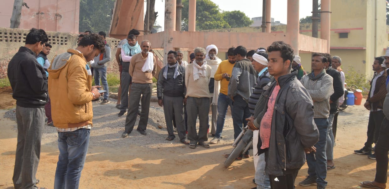 Hathras: Two youths returning from marriage died in an accident