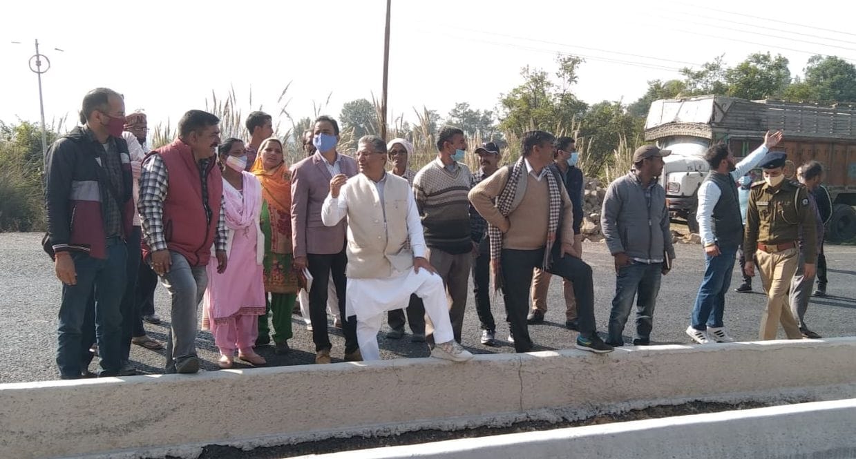 Sadar MLA visited Fourlane affected areas