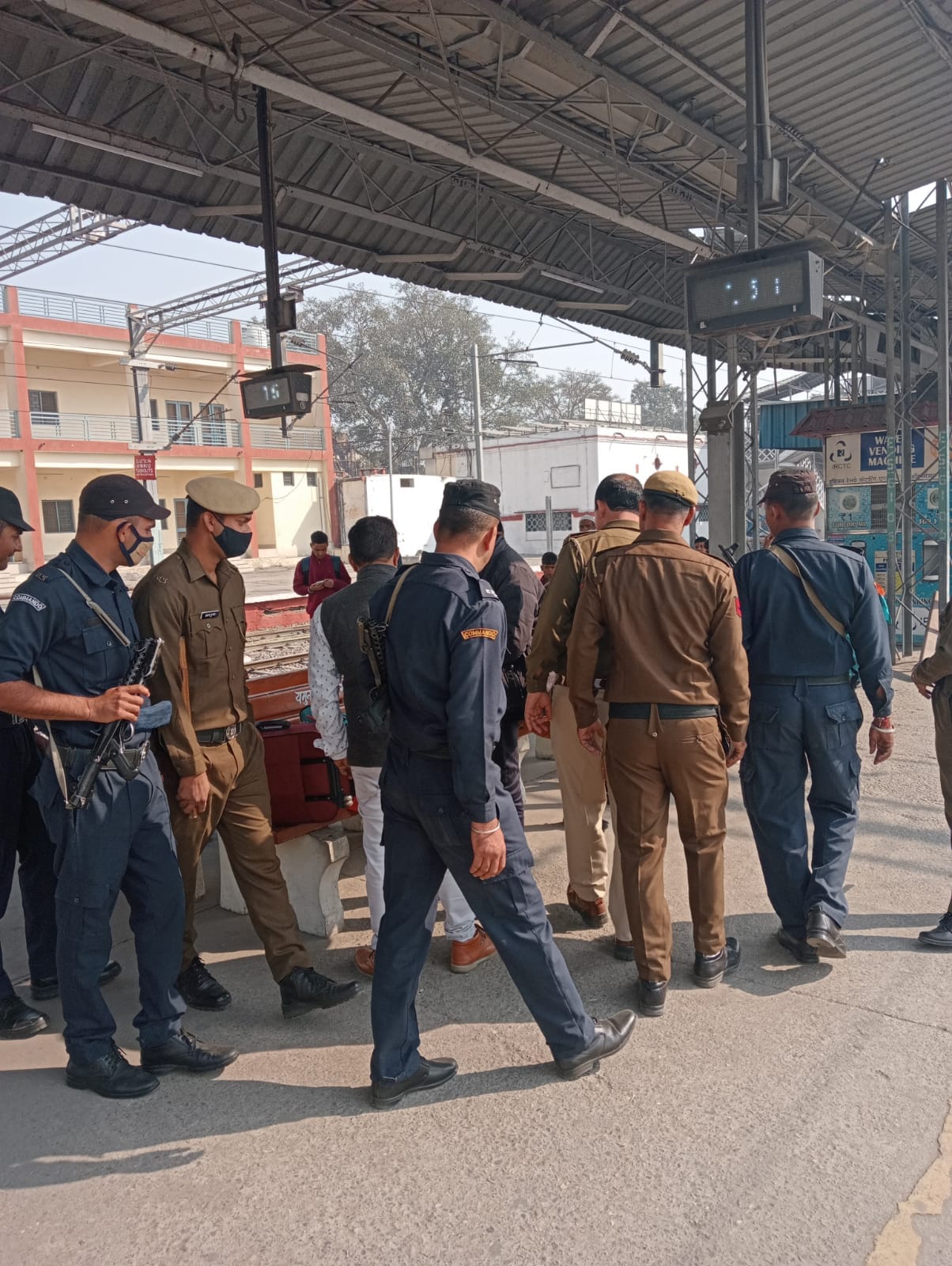 Checking campaign carried out with commando squad at railway station, Yamunanagar
