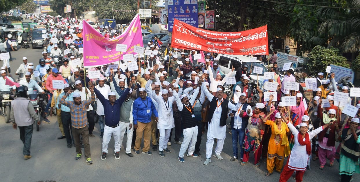 safaikaramchari bike rally and protest