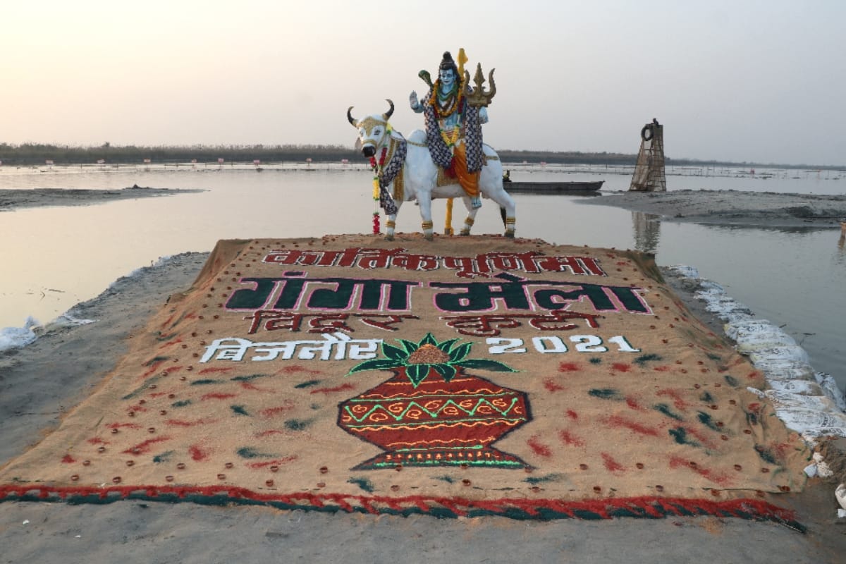 Ganga fair  has become the Fair of faith on kartik purnima Ganga Snann,  see in Pictures