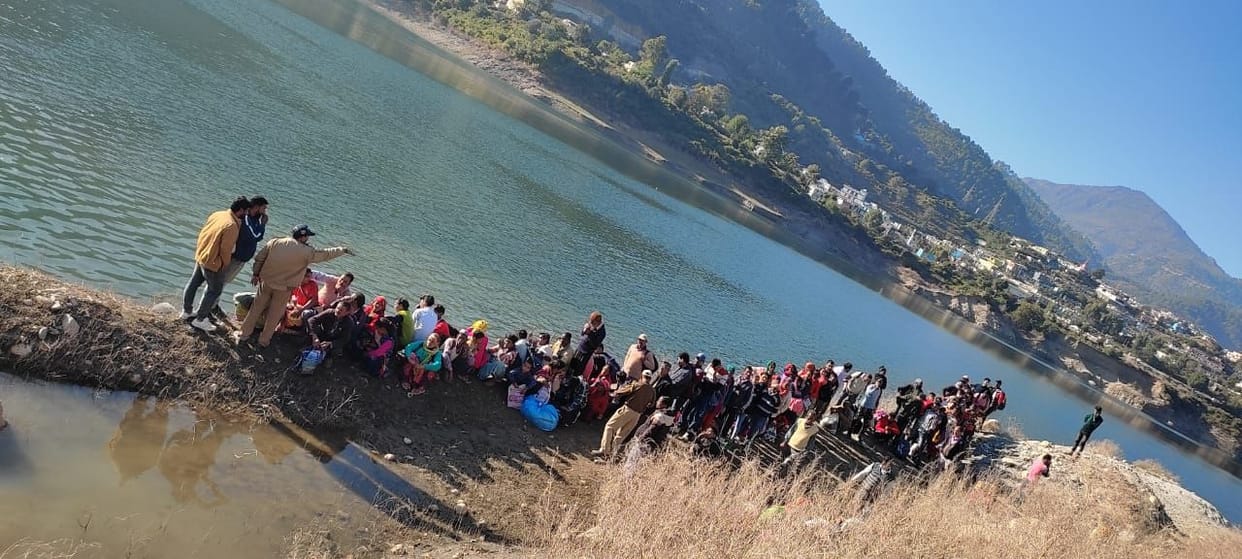 People have to wait for hours due to less capacity of boats