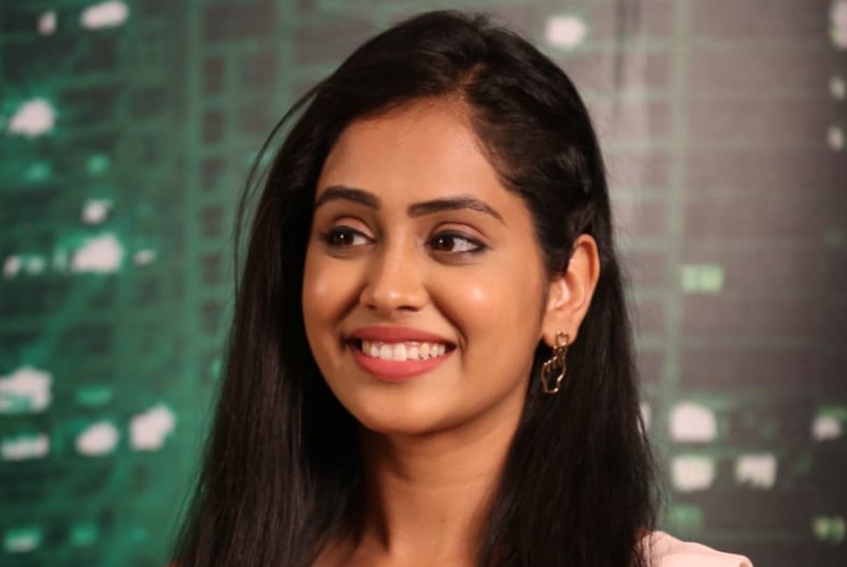 Dewas's daughter on the silver screen: chose acting after leaving the job of an IT company, got the lead role in the very first film, Telugu film "Urukhi Utharna" to be released on November 19
