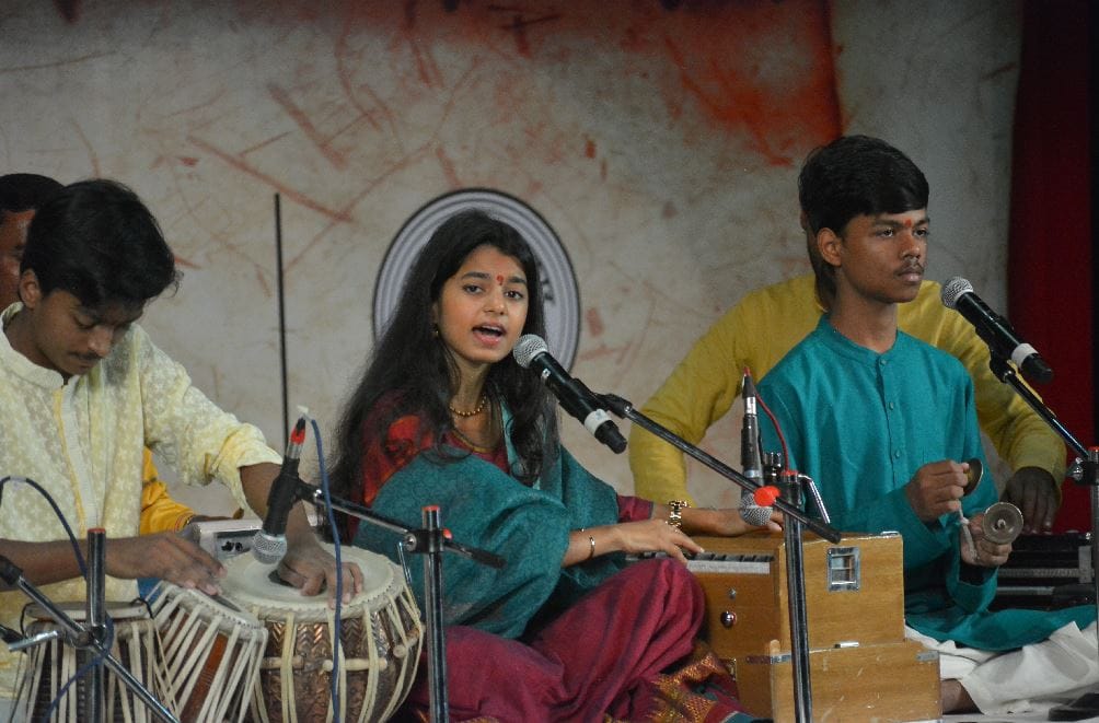 Folk singer Maithili Thakur to attend Nauchandi fair in Meerut on 7th June