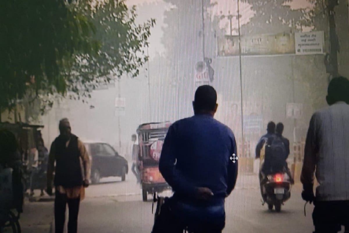 Danger of pollution increasing in Muzaffarnagar, DM told that all educational institutions will remain closed till orders
