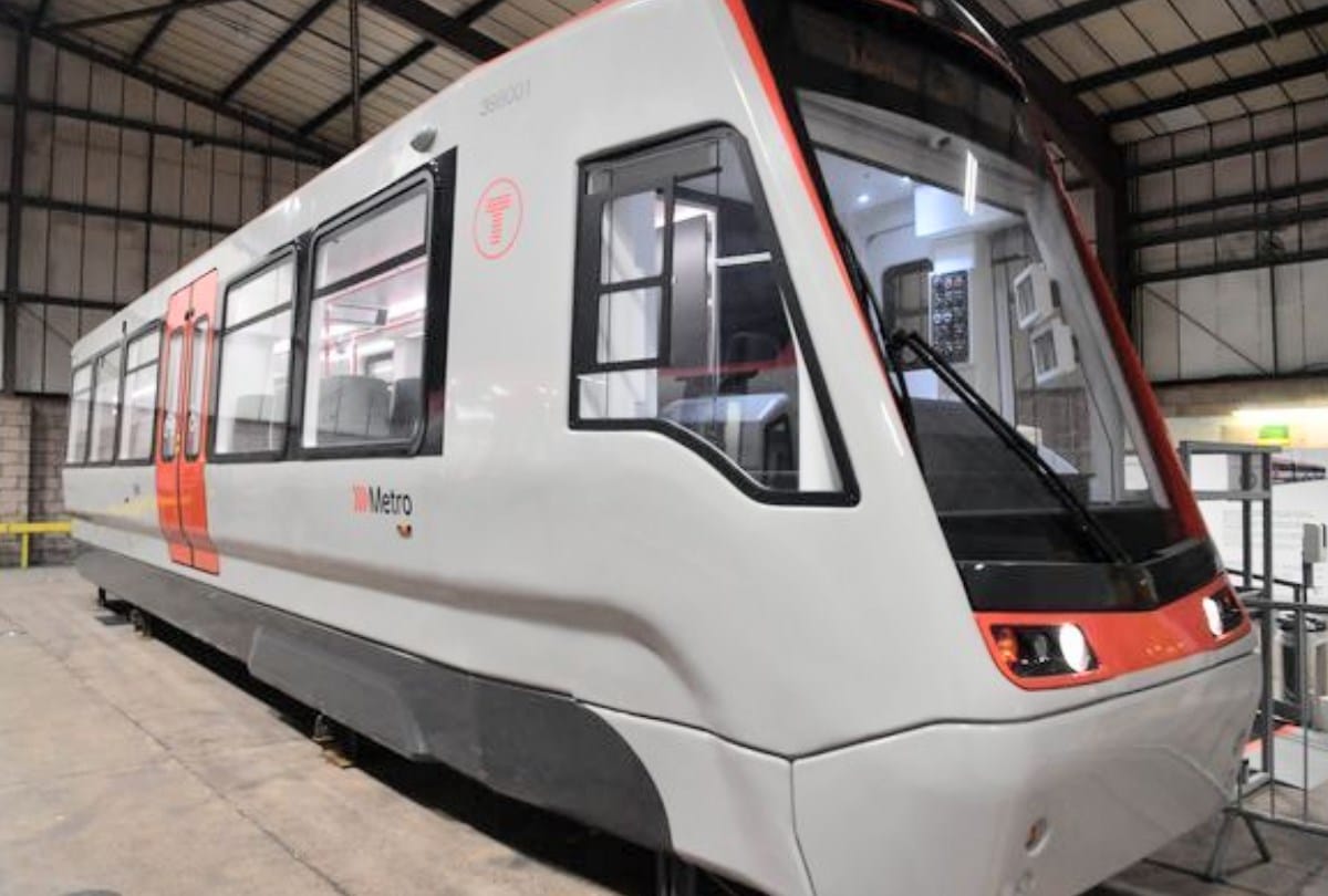 jogindernagar-barot ropeway heritage trolly modified to  look like metro train