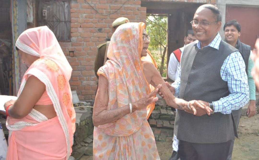Salary of the entire staff of the school stopped due to poor studies