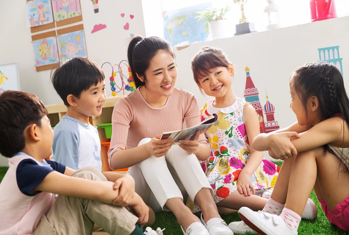International Students Day 2021 5 Tips to maintain healthy teacher student  Relationship