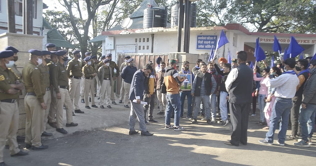 scst joint morcha strike for their demand in nahan