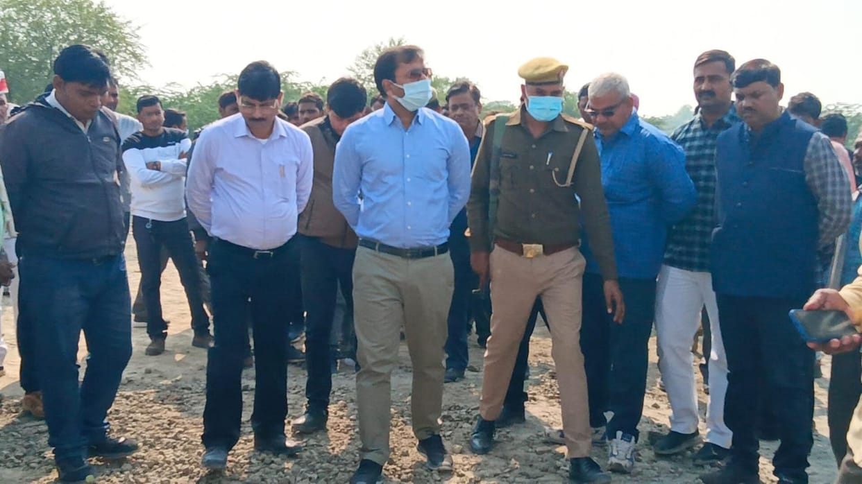 Hathras: Inspection of playground at Railway Upcoming Bridge, Makanpur