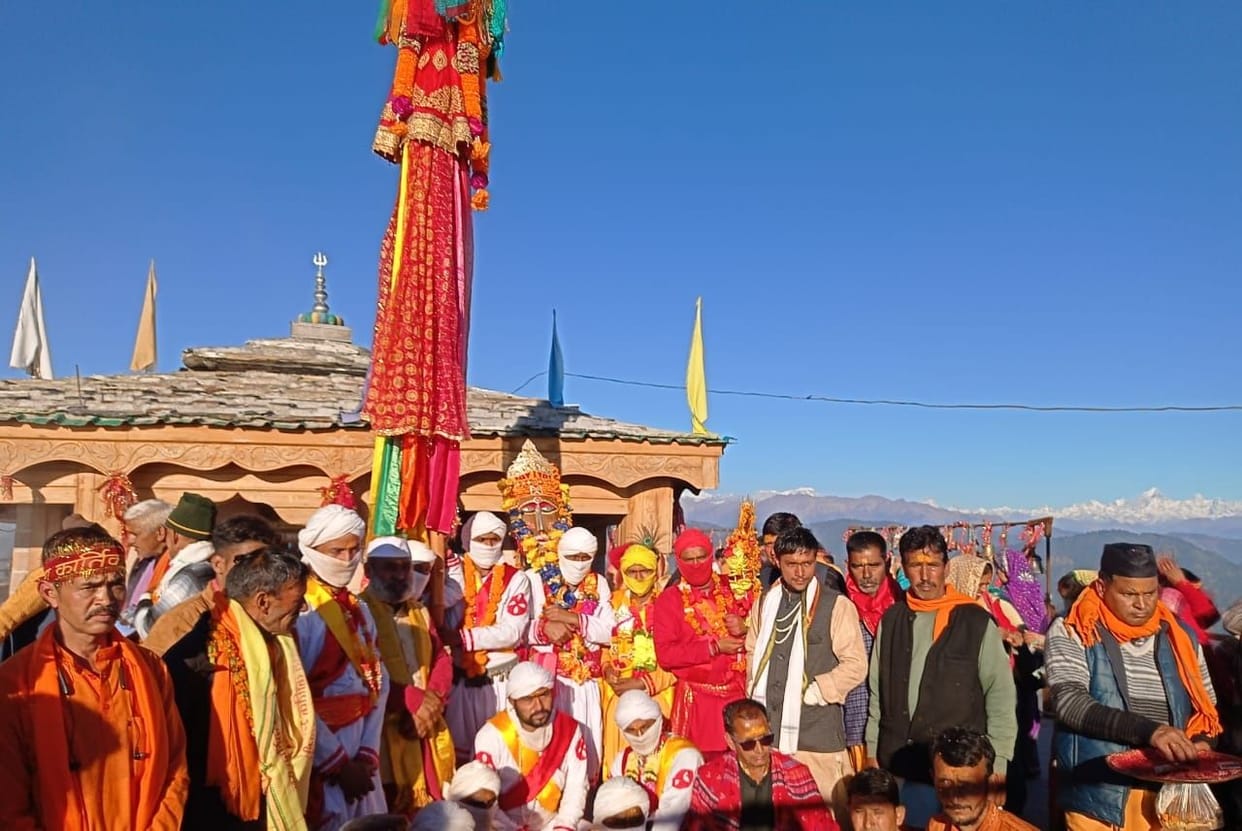Mother Chandika's walled journey reached Rauta village