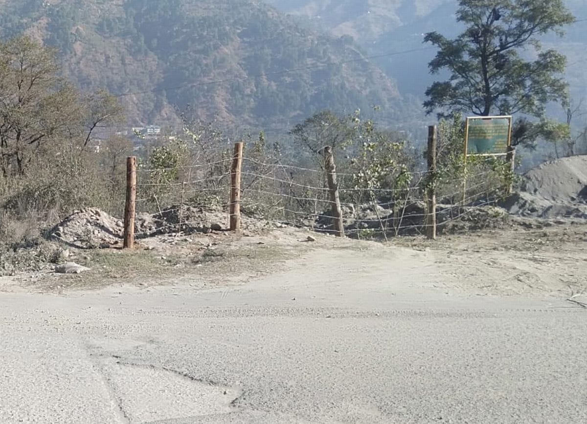 Illegal road built on government land closed