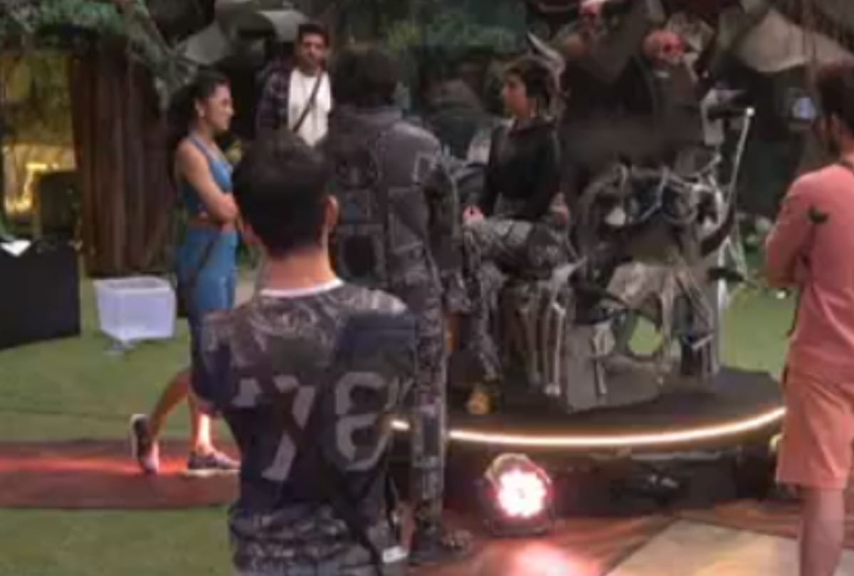 Bigg Boss 15 simba nagpal out karan kundrra from the vip task pratik sehajpal and tejasswi prakash get into fight