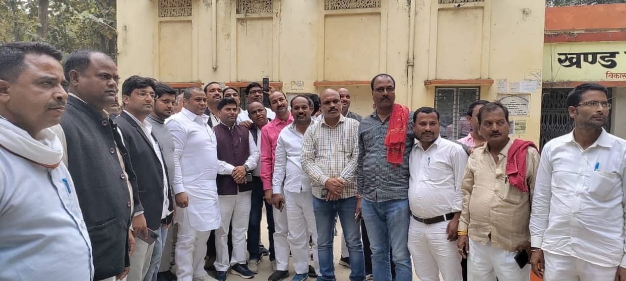 pradhan protested for bdo transfer