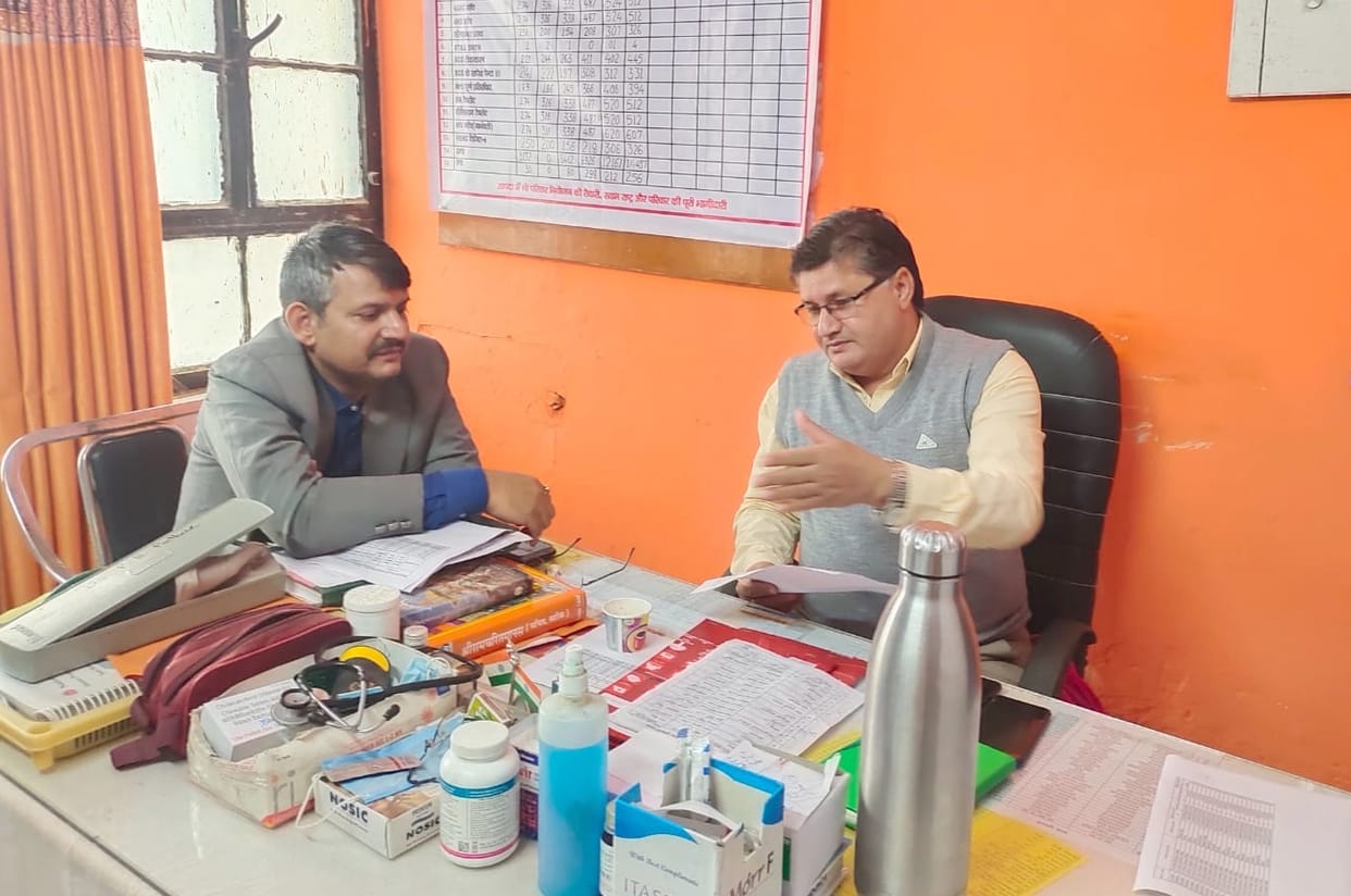 Five absent with two doctors, salary cut