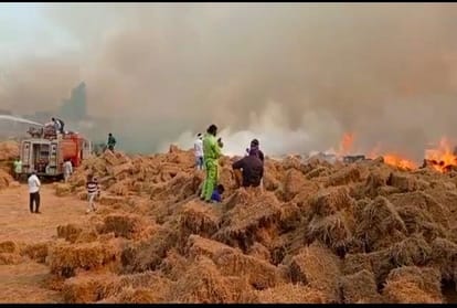 fire broke out in stubble at two places in Fatehabad