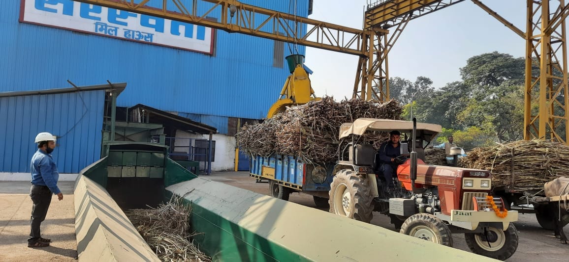 crushing one lakh quintals of sugarcane daily in the mill, Yamunanagar