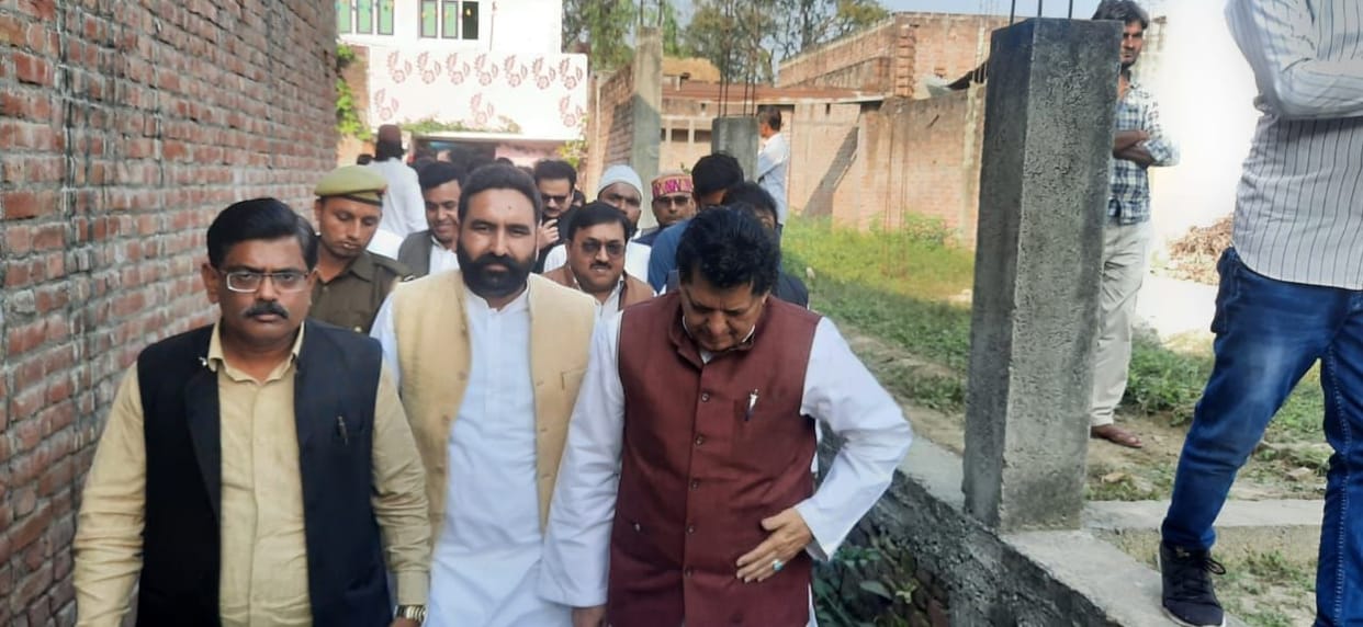 congress delegation reached tha daughters house