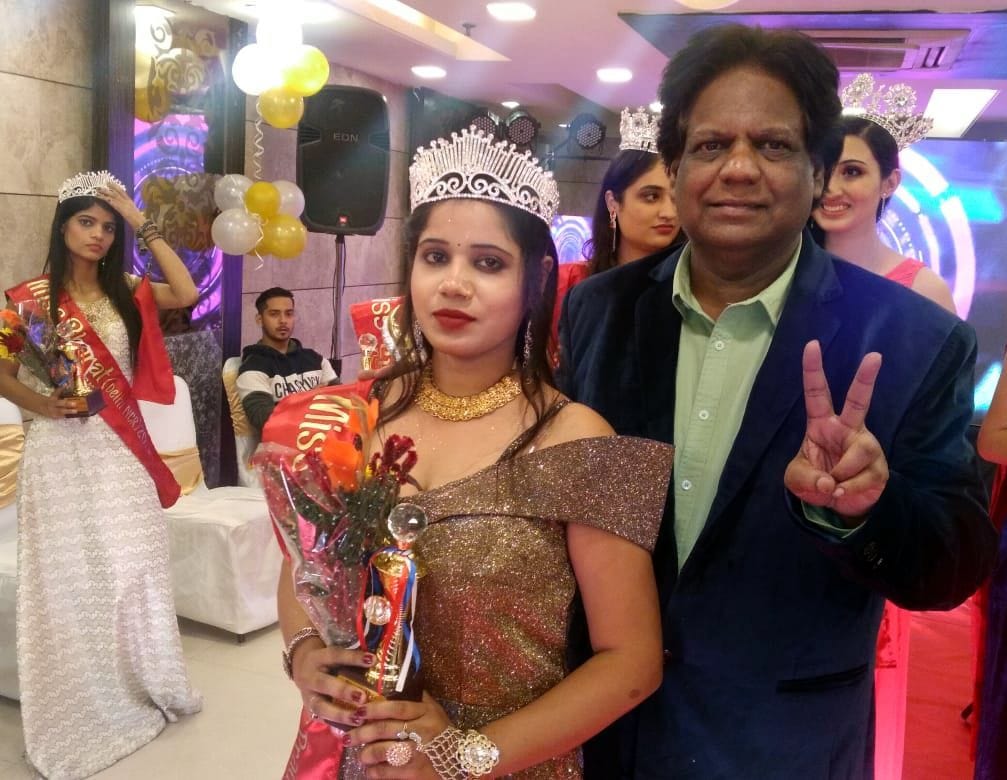 Divya became Miss Himalaya, a film production company organized a competition