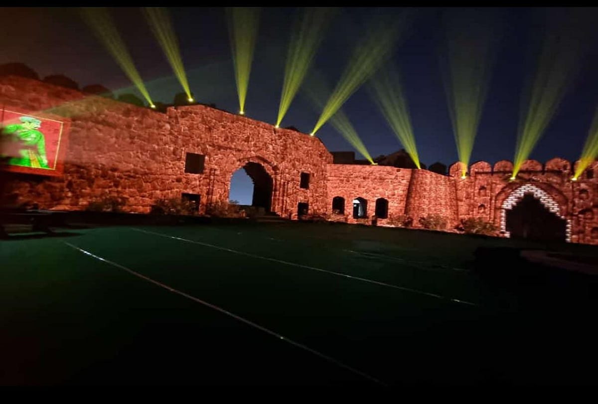 narendra modi will be the first prime minister to visit jhansi fort unprecedented preparations for welcome