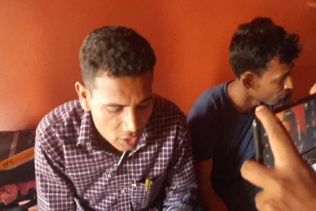 Meerut police busted the solver gang and the two accused arrested in inspector written examination
