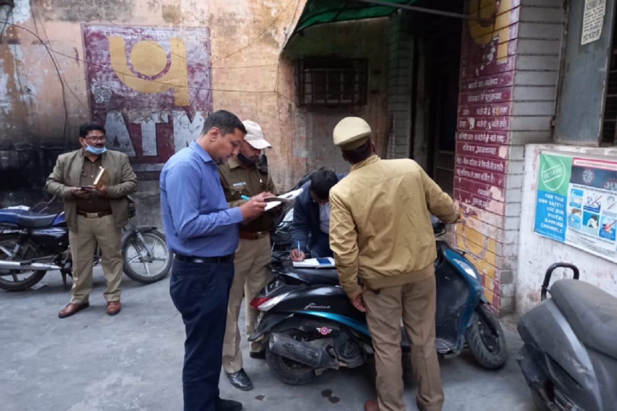 UP Crime News: Miscreants have looted 2.15 lakh from a trader in Begumpul market in Meerut