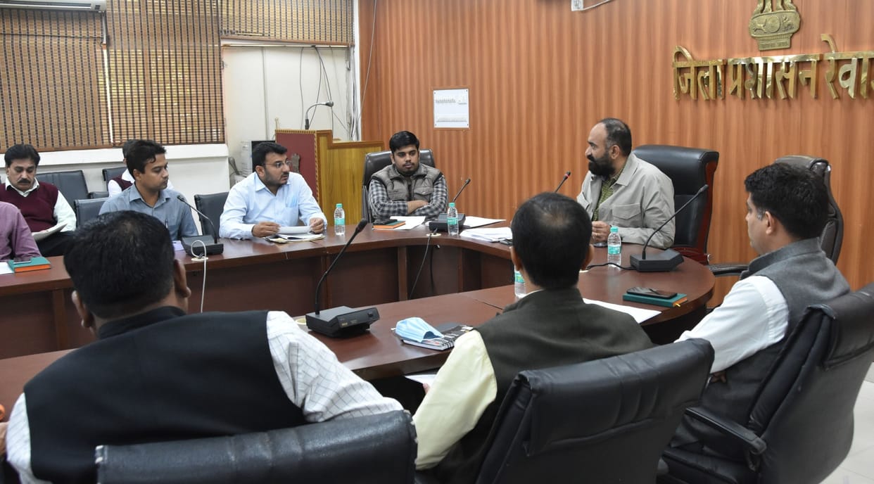 Memorandum submitted regarding the demand to start bus service from the city to Mirpur