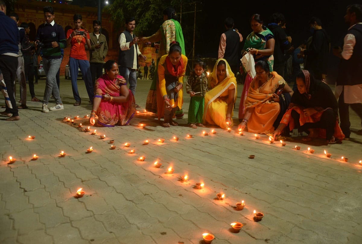 Dev Deepawali: From Ganga-Yamuna Ghat to the crossroads of the city will be illuminated with the light of diyas today