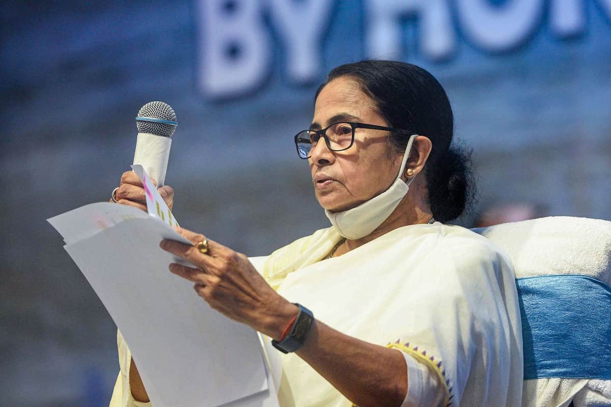 Independence Day 2022 Know About India’s First Woman Railway Minister Mamata Banejee CM of West Bengal