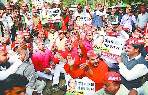 The spies protested against Kangana Ranaut