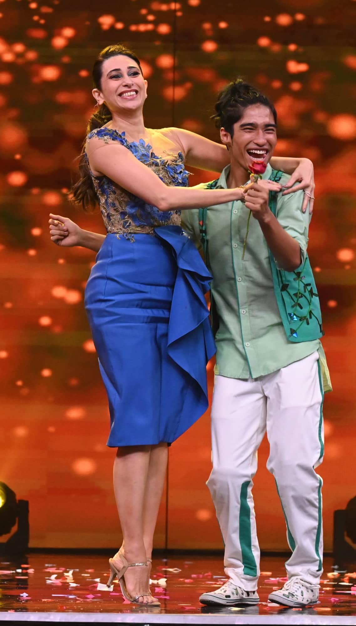 Suniel Shetty: In India's Best Dancer show Suniel Shetty revealed that his father worked as a sweeper, then he bought the same building