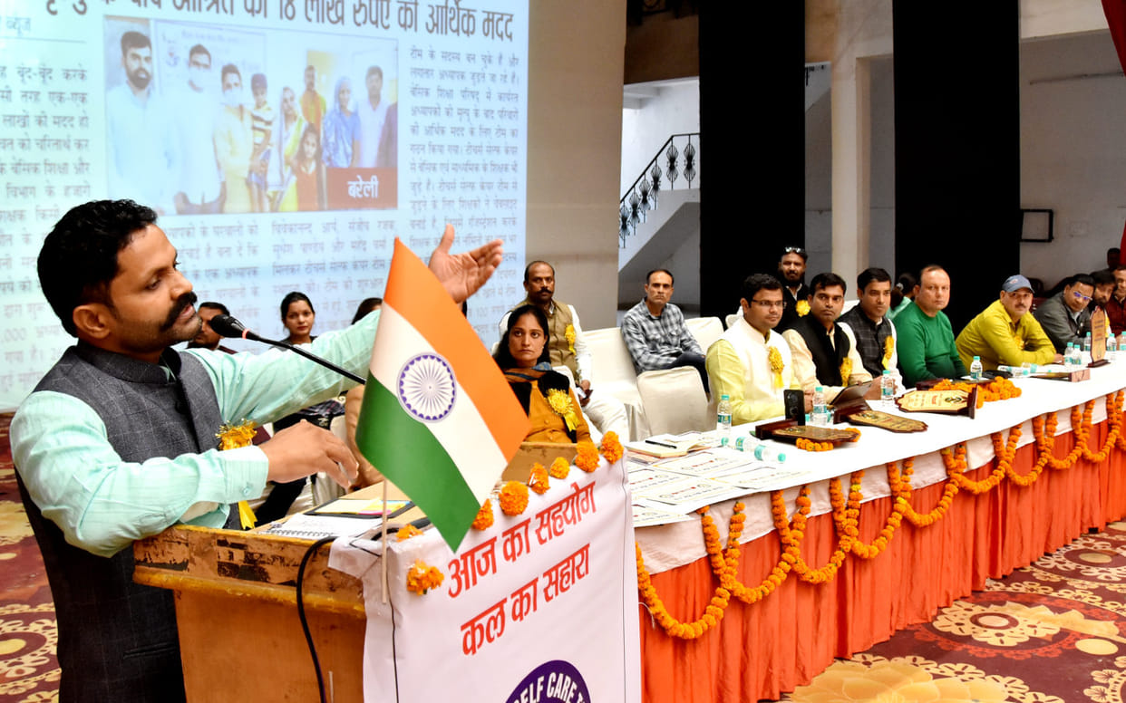 Teachers gathered for cooperation, respect and tribute