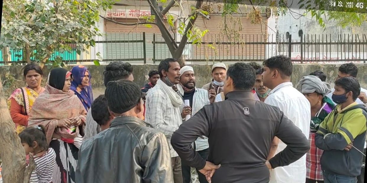 Worker dies due to electrocution, case filed against contractor