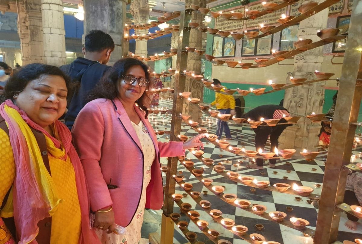 deepdan in ranganath temple on Krittika Deepotsav in Vrindavan