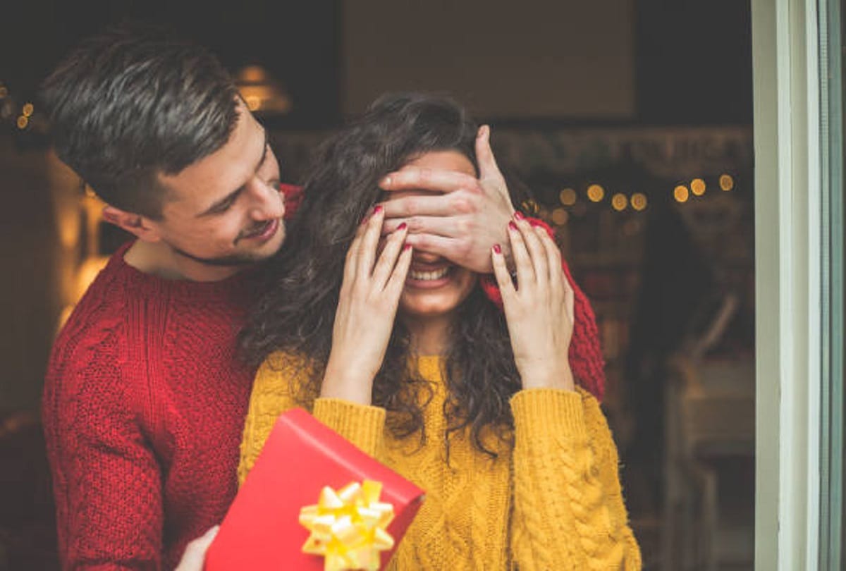 Healthy Relationship tips husband and wife fighting causes