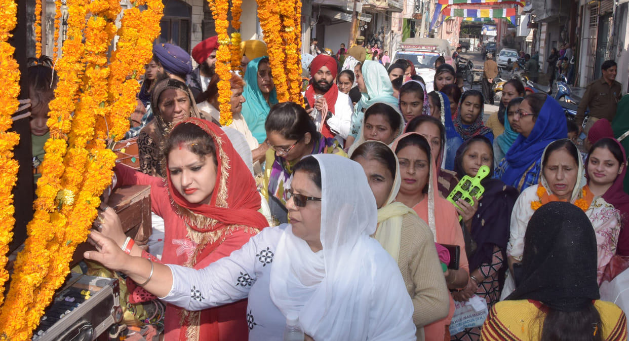 Gurbani recitation made the sangat happy