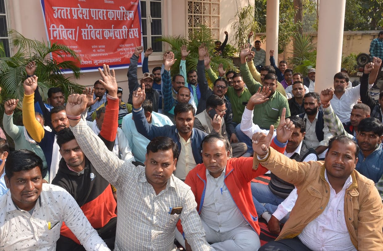 contract workers boycott work