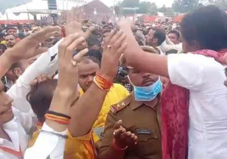 Illegal mining of Banda echoed in PM's public meeting