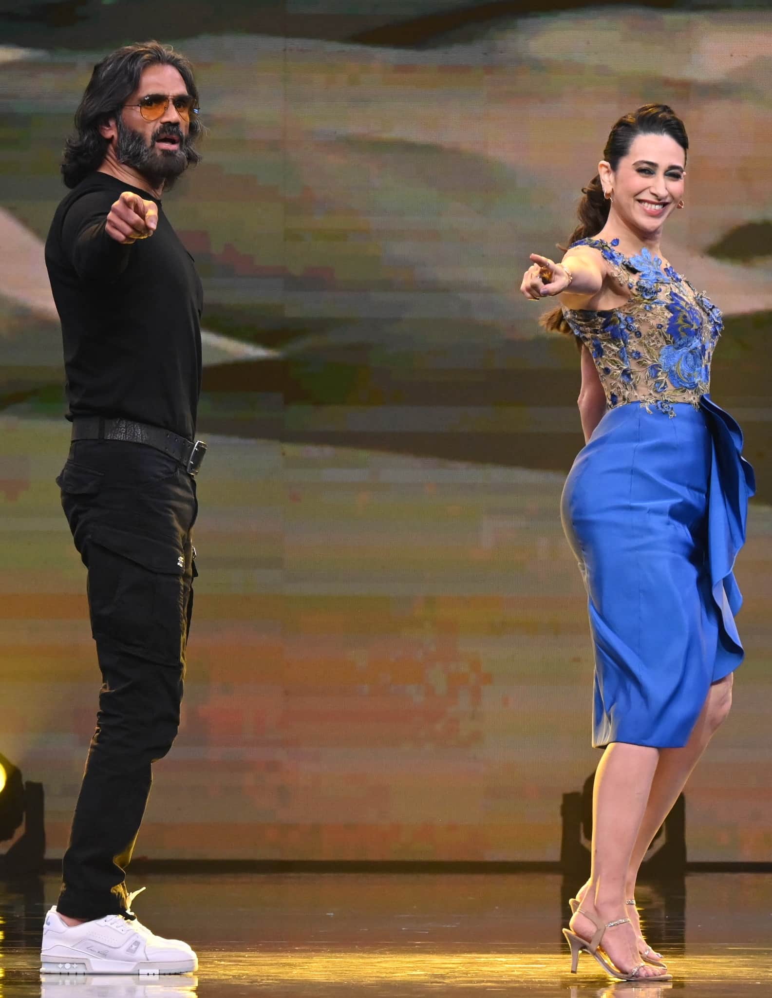 Suniel Shetty: In India's Best Dancer show Suniel Shetty revealed that his father worked as a sweeper, then he bought the same building