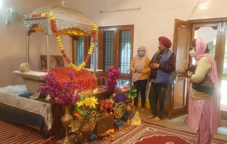 Guru Nanak Dev Jayanti celebrated with pomp in the district