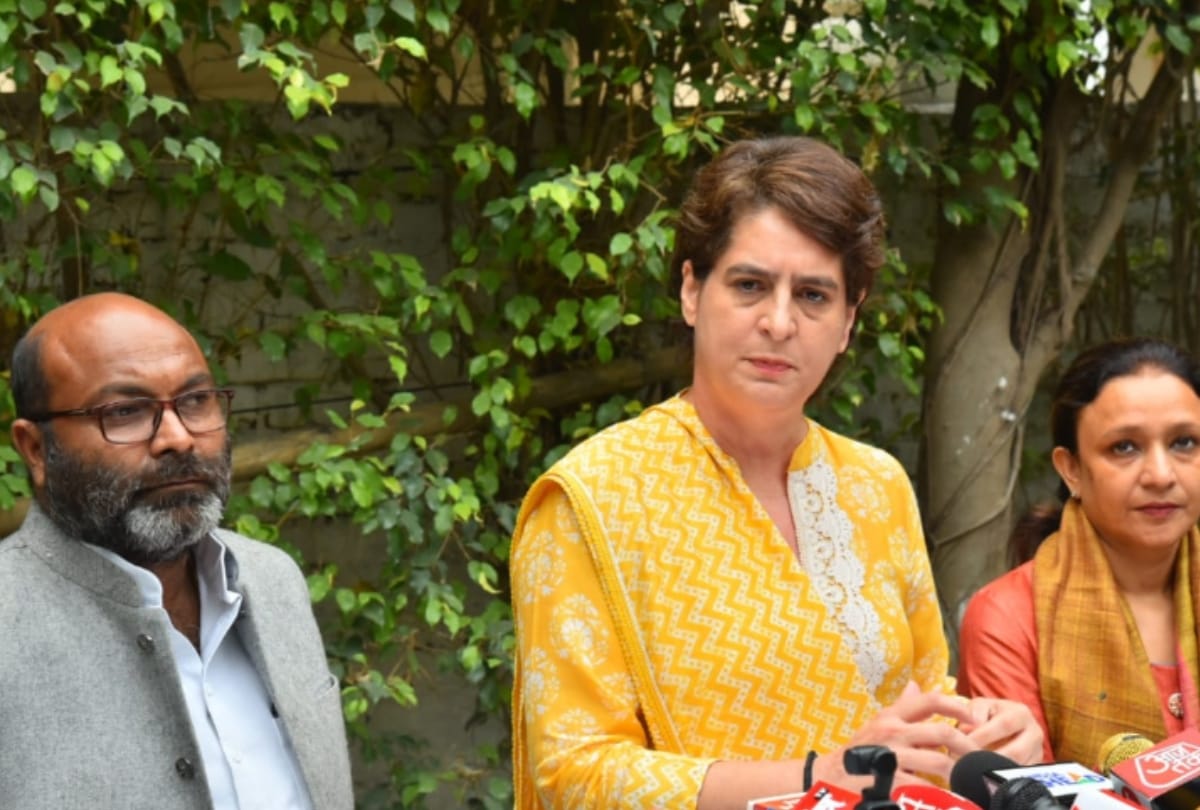 UP: On the return of agricultural laws, Priyanka said, do not trust the intention of this government