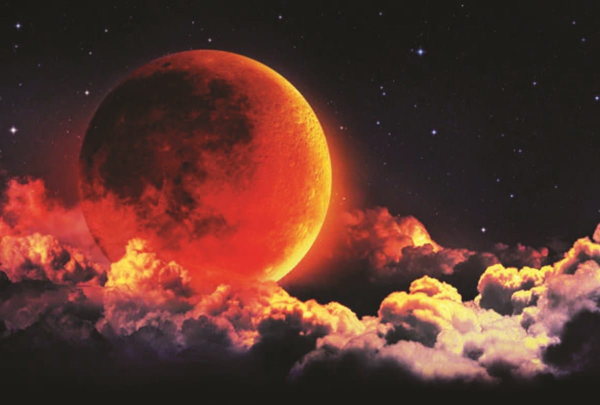 Chandra Grahan May 2022 Upay Totke Lunar Eclipse Remedies in Hindi