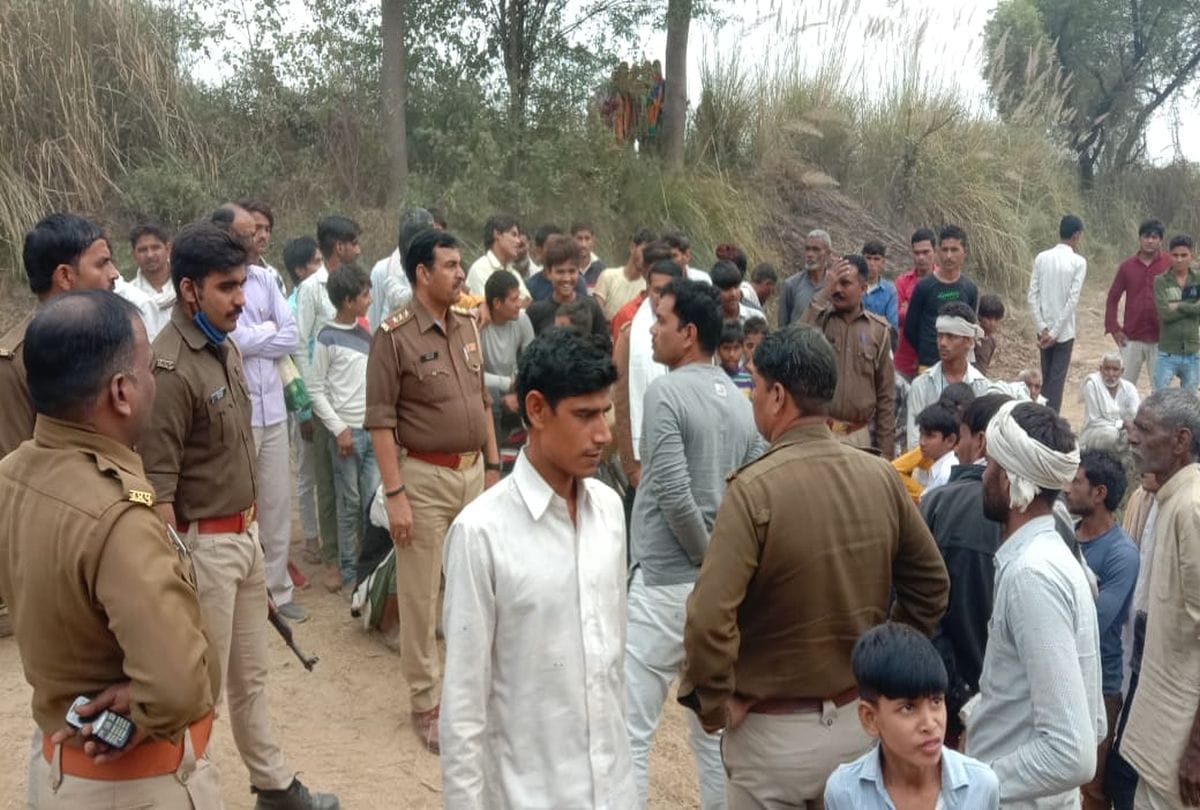 Soil Collapsed In Mathura Barsana Police Station Area One Girl Died