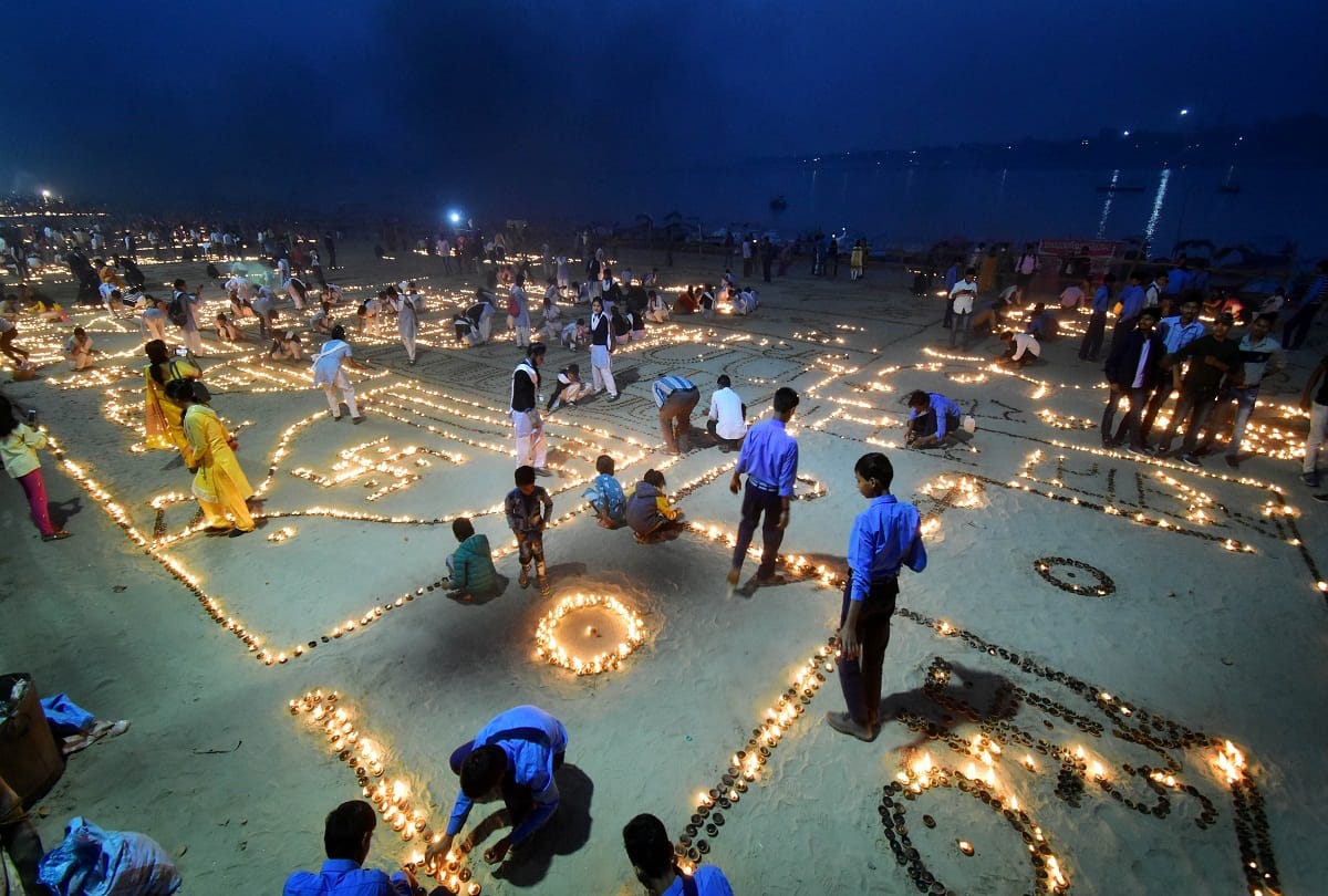 Dev Deepawali: The golden aura of Dev Deepawali will spread at the confluence with four lakh lamps
