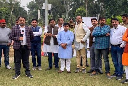 UP Assembly Election 2022 Sitapur Live Debates and Discussions Coverage News Updates in Hindi